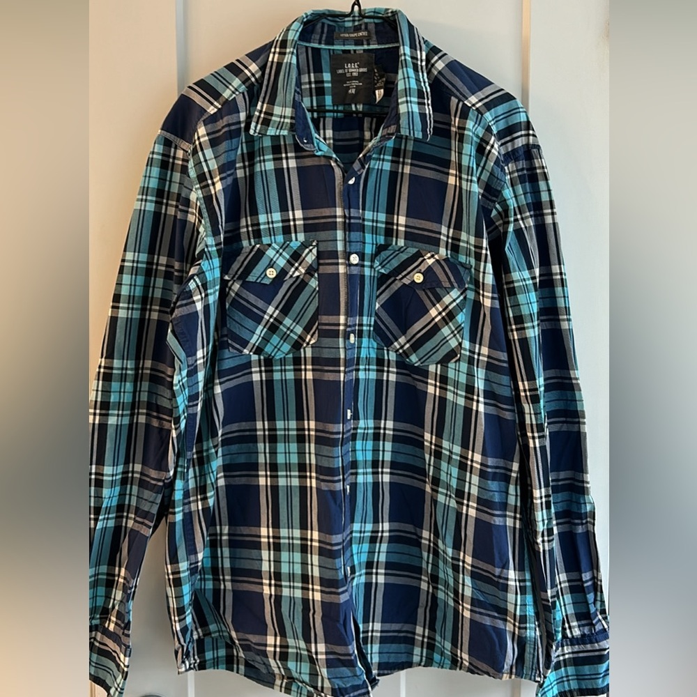 H&M men’s button down shirt